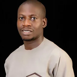 ADENIYI  ADELUSI 