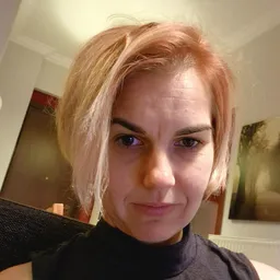 Oana Cristina Chiru